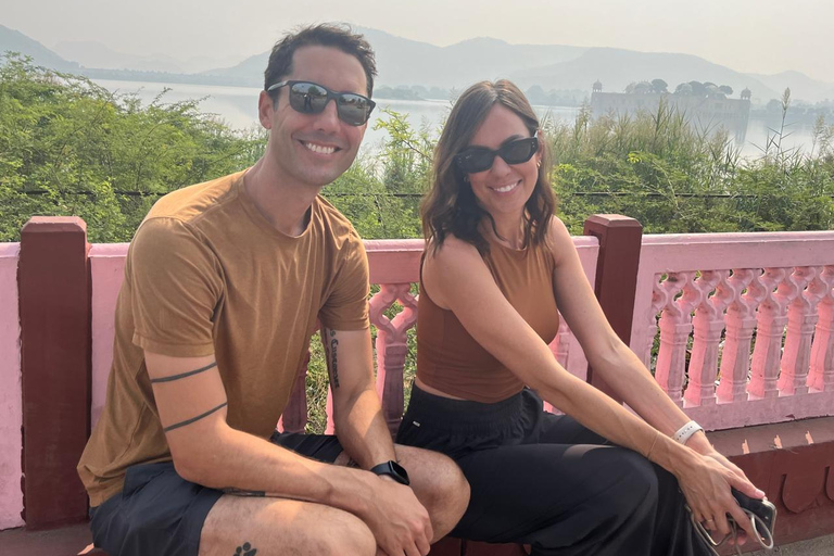 Delhi: 6-Day Golden Triangle Tour with Varanasi Tour without Hotels