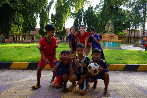 Phnom Penh: Silk Island School Visit with Activities