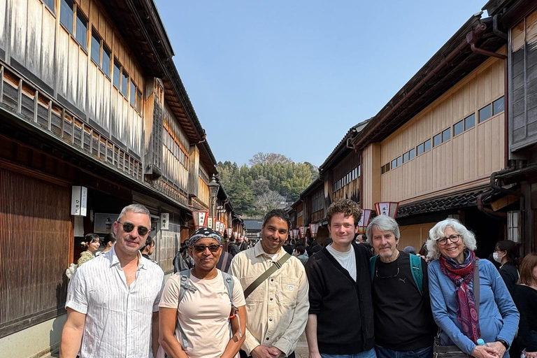 Kanazawa:Gold Leaf Experience, Geisha District & Matcha Tour