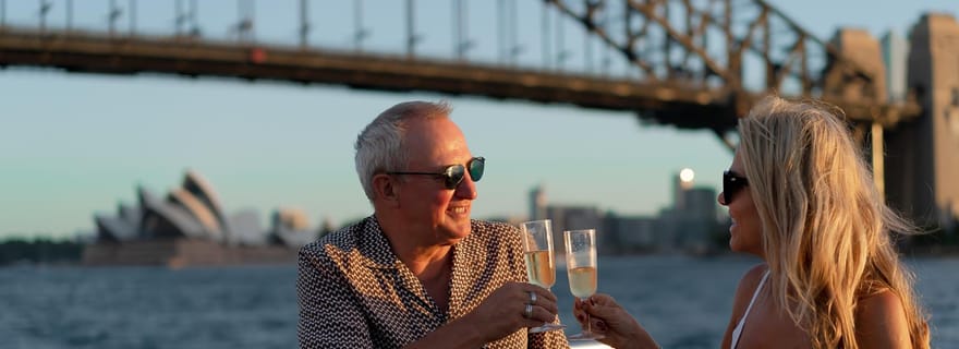 Croisière crépusculaire dans le port de Sydney