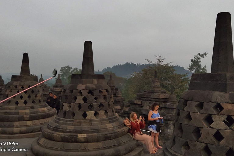 Yogyakarta: Borobudur & Prambanan Guided Tour with Pickup