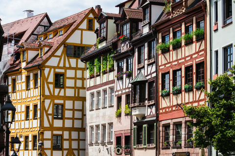 Nuremberg: WWII Guided Tour with Transport and Lunch