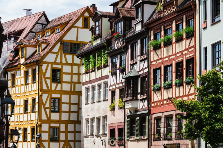 Nuremberg: WWII Guided Tour with Transport and Lunch