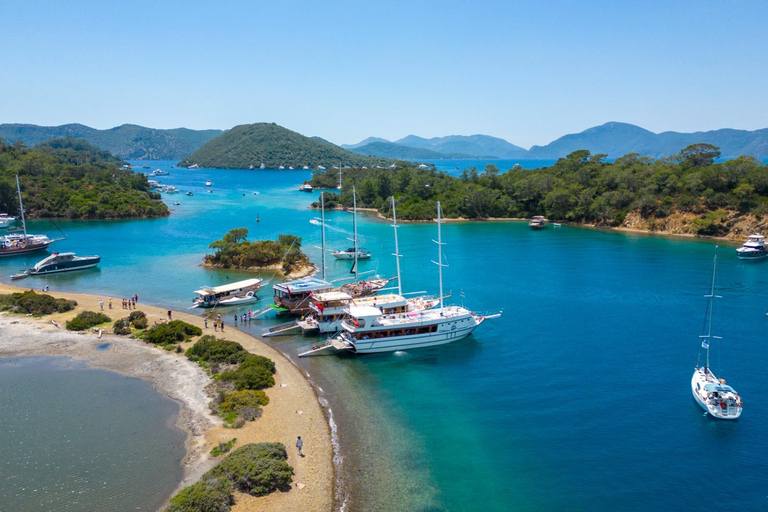 Full-Day 12 Islands Boat Trip with Swimming Stops Full-Day 12 Islands Boat Trip w/ Swimming Stops and Transfer