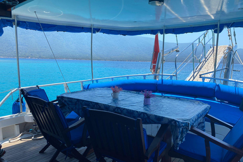 Bodrum: tour privato in barca con snorkeling e pranzo