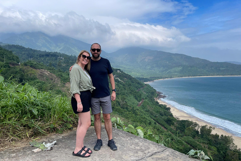 Hue : Voiture privée vers Hoi An via le col de Hai Van et arrêts panoramiquesDe Hue à Hoi An en voiture privée