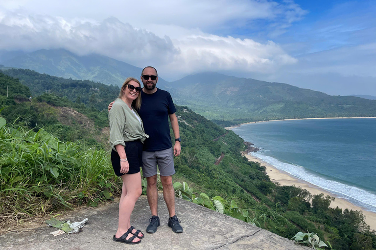 Hue : Voiture privée vers Hoi An via le col de Hai Van et arrêts panoramiquesDe Hue à Hoi An en voiture privée