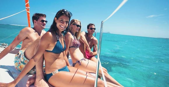Santorini Catamaran Tour for Cruise Travelers