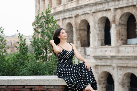 Rome: Private Editorial Shoot at Trevi Fountain or Colosseum Early Morning Trevi Fountain: 30-Minute Private Shoot