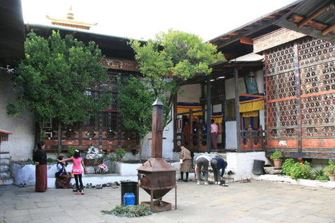 7-Days in Bhutan with River Rafting, Farm Lunch & Stone Bath