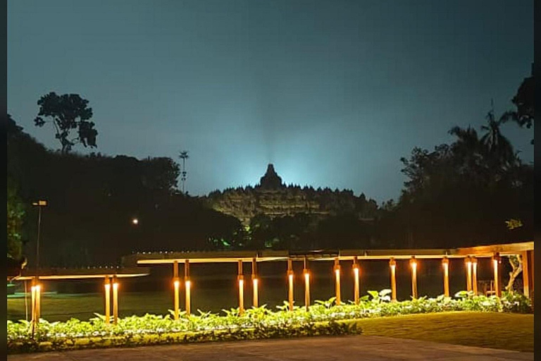 Borobudur Sunrise With Guide, Entry Ticket and Breakfast