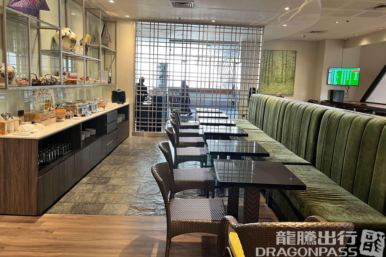 Manila: Ninoy Aquino Airport Lounge By DragonPass T1 International Departure: A Lounge (T1)