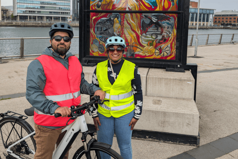 Belfast : visite de 90 minutes en vélo électriqueBelfast : 90 minutes de vélo électrique