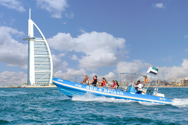 Marina de Dubaï : visite touristique d'une heure et demie en hors-bord de l'Atlantis