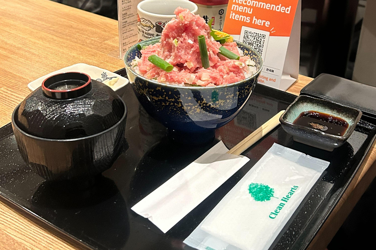 Tokyo Morning Tuna Auction Tour – From Standard to Vip Floor VIP: Tuna Auction Observation & Breakfast in Sushidai
