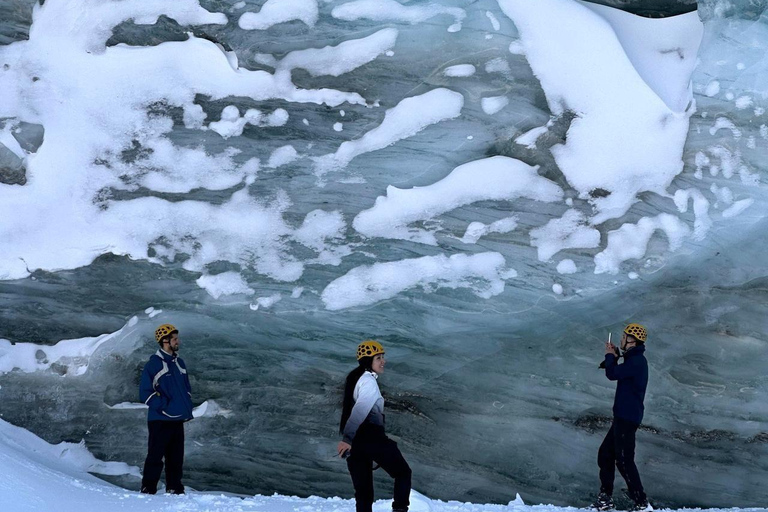 Ushuaia: Laguna and Glacier Ojo del Albino with Mini Hike