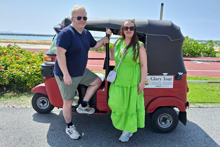 Colombo: City Tour Morning and Evening by Tuk Tuk