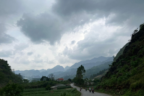 Au départ de Hanoi : 4 jours de visite en voiture de la boucle de Ha Giang, plus un montage vidéo