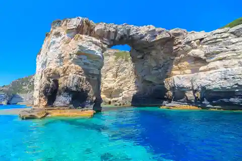 Erkunde Paxos & Antipaxos mit dem Georgia-Boot - Private Tour