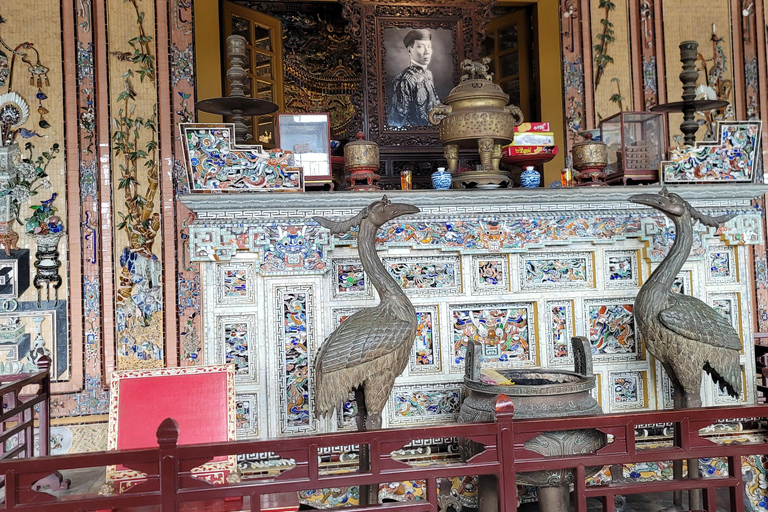 Visite privée de la citadelle de Hue avec déjeuner royal