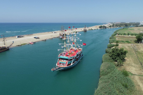 Gita in barca all&#039;isola dei delfini da Side: un&#039;avventura in mare