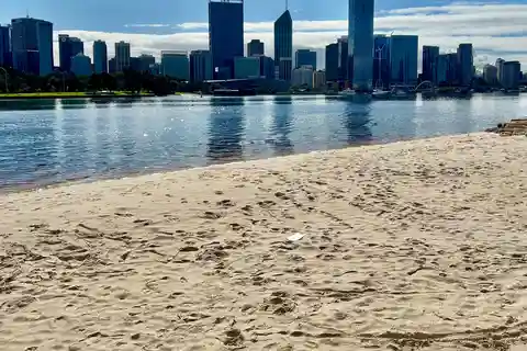 From Perth: Full-Day Guided Sightseeing Tour