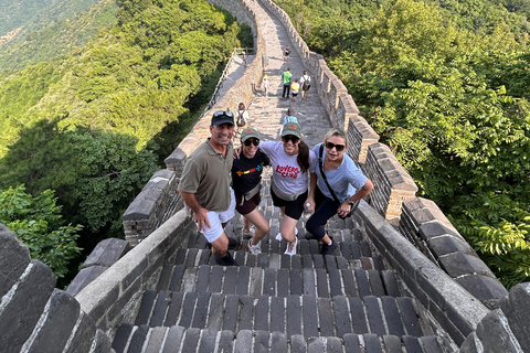 Beijing: Private Mutianyu Great Wall Evening Experience