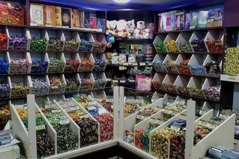 Chisinau: Private City Walking/shopping Tour