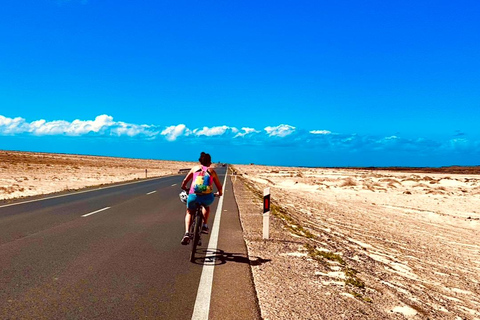 Fuerteventura: Corralejo Town & Sand Dunes Guided Bike Tour