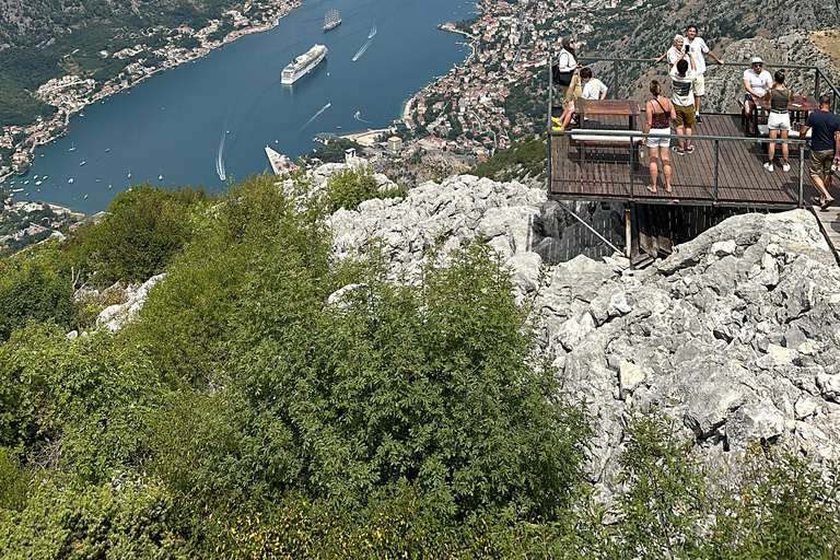Durres/Tirana: Montenegro Sveti Stefan, Kotor Bay & Old City