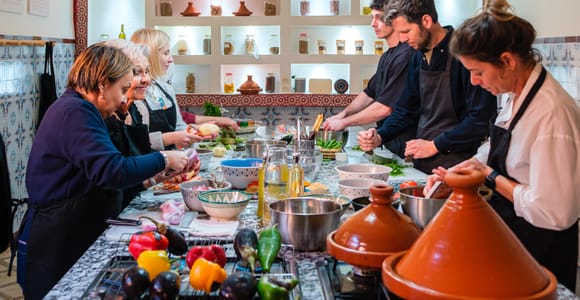Marrakech : cours de cuisine marocaine avec visite du marché et repas