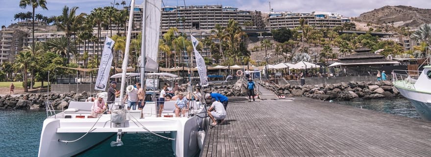 Grande Canarie : excursion en catamaran avec déjeuner sur des plages vierges