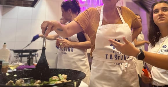 Alicante Paella Cooking Class, Tapas, Drinks and Market
