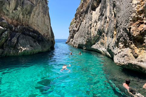 Golem to Grama Bay, Blue Cave & Secret Canyons by Speedboat Tirana/Golem: Grama Bay,Blue Cave & Hidden Bays by Speedboat