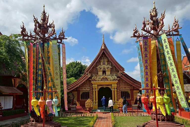 Descobre Chiang Rai: templos, arte e natureza cénicaDiscover Chiang Rai: Temples, Art, and Scenic Nature
