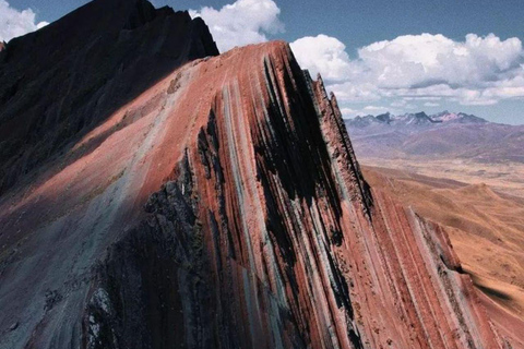 Cusco: Pallay Punchu Mountain Guided Hike with Meals