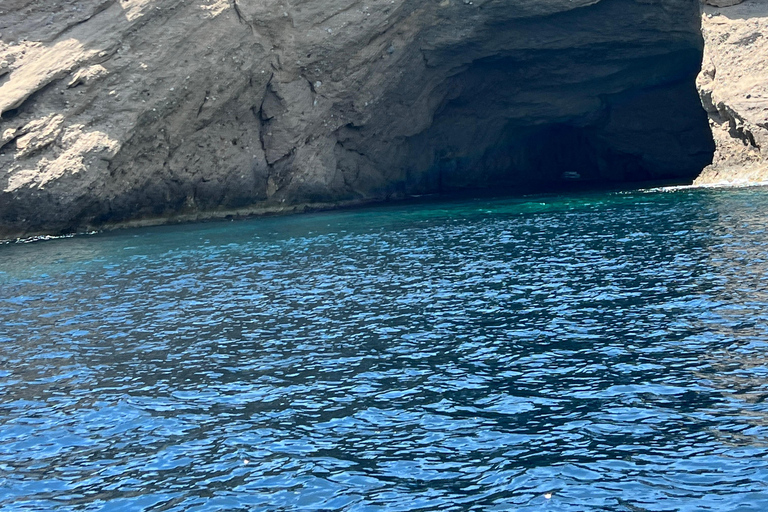 Ibiza: Boat Trip with Snacks, Drinks and Swim Stop