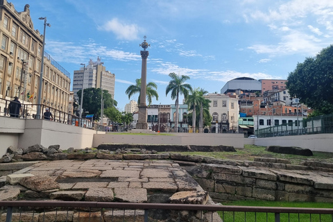 أفريقيا الصغيرة - جولة سيرًا على الأقدام من الماضي إلى المستقبلأفريقيا الصغيرة - جولة سيراً على الأ