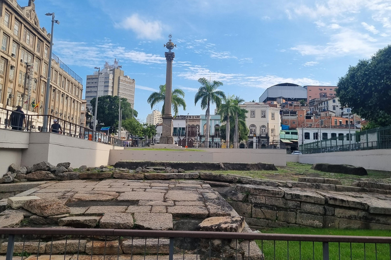 أفريقيا الصغيرة - جولة سيرًا على الأقدام من الماضي إلى المستقبلأفريقيا الصغيرة - جولة سيراً على الأ