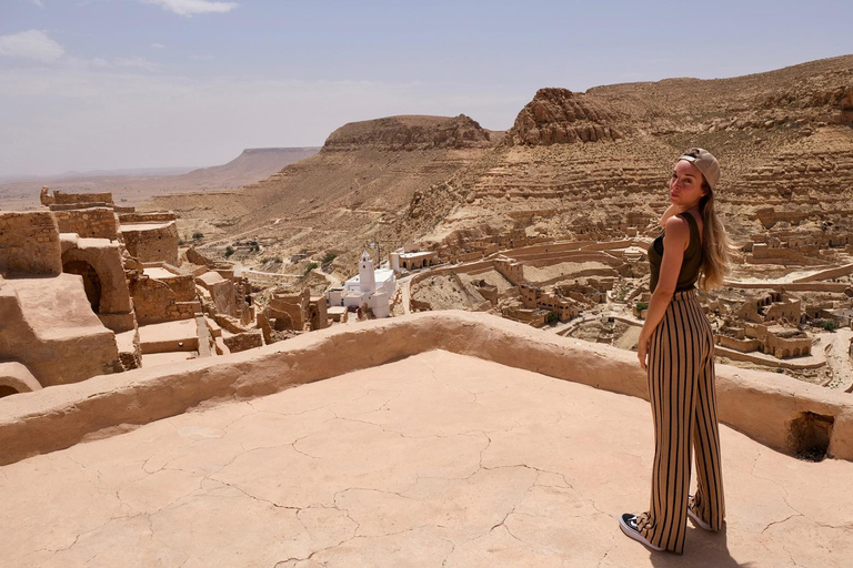 Vanuit Tunis en Hammamet: 2-daagse tour naar Ksar Ghilane en Tataouine