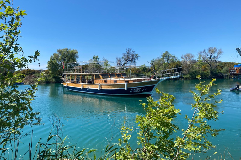 Antalya&amp;Kemer: Tour en barco por Suluada,Bahía de Adrasan,Playa de MaldivasTraslado desde Alanya