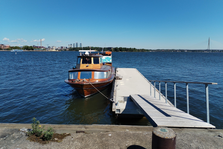 Helsinki: Cute Island Coffee Shop Visit with Lunch & Ferry