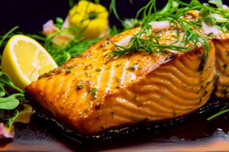 Hanover: Seafood Cooking Class with 4-Course Meal & Drinks
