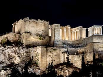 Athens: City Highlights Nighttime Walking Tour in Spanish