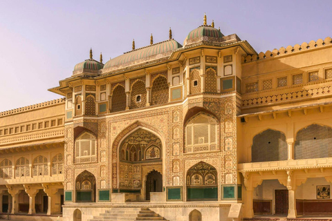 Utforska kungliga Rajasthan: 9 dagar Jaipur till Udaipur med guideUtforska kungliga Rajasthan: 9 dagar från Jaipur till Udaipur med guide