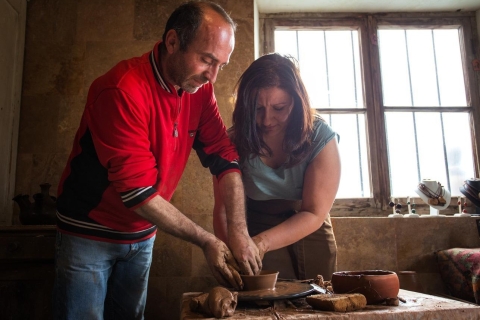 Discover the art of pottery under the guidance of an Armenia