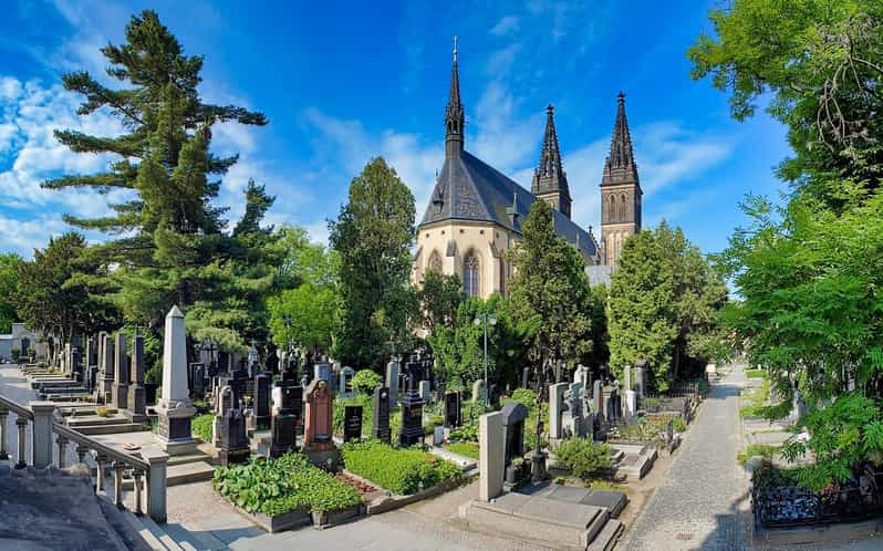 Praga: Castello di Vysehrad e tour in bicicletta lungo il fiume