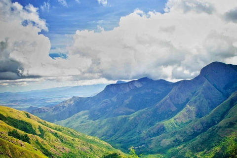 Old Delhi: culinaire streetfoodrondleiding met privévervoerPrivétour met auto, chauffeur en gids