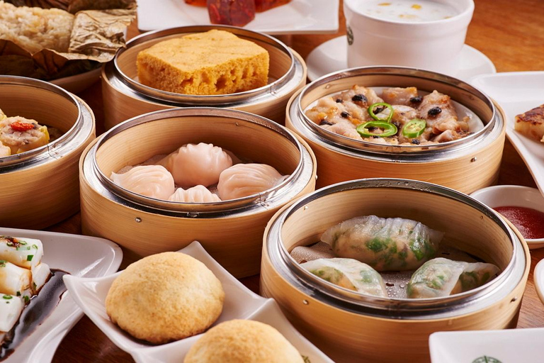 Hong Kong: Fire Dragon Dance Night with VIP seat and dim sum