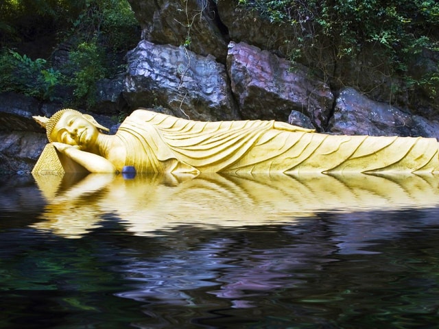 Luang Prabang: Almsgiving, Temples, and Market Tour